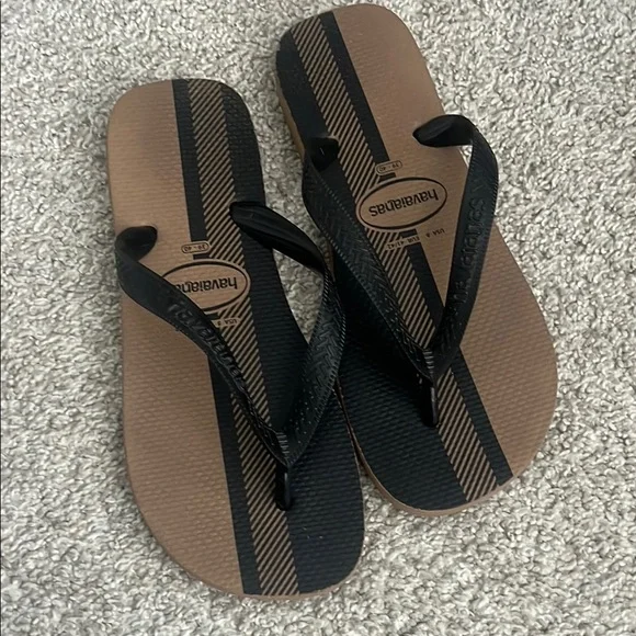 Havaianas Tan and Black Striped Flip Flops - Picture 1 of 3